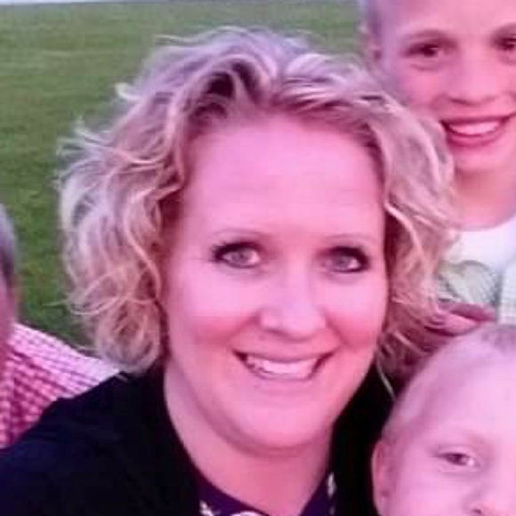 Meet your Posher, Sarah - Picture 1 of 1